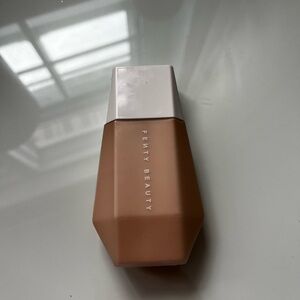 Fenty beauty skin tint
